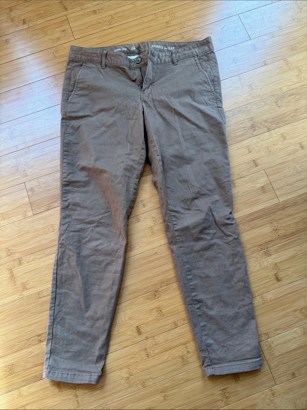 GAP Skinny Chinos in Brown
